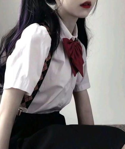 [完结by全番外]《伪装情人（1v1 年下攻x淫荡受）》作者十八里街禁补